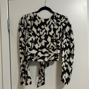 NWOT Small SHEIN Black and White Open Back Top with Double Tie